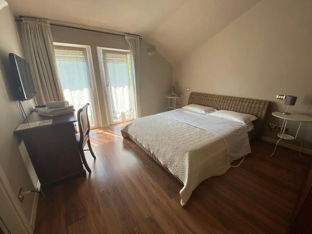 Hotel Edone Roe